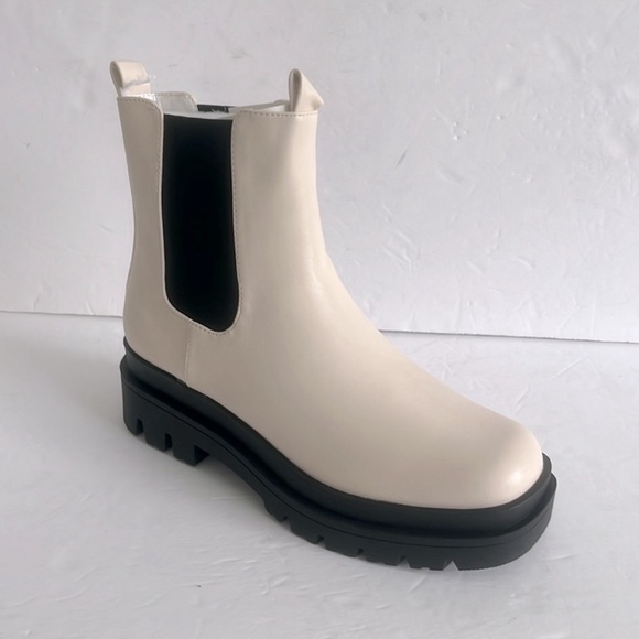 Women Lug Sole Platform Ankle Boot Combat Comfortable Chelsea Booties Size 8 NIB - Picture 4 of 8